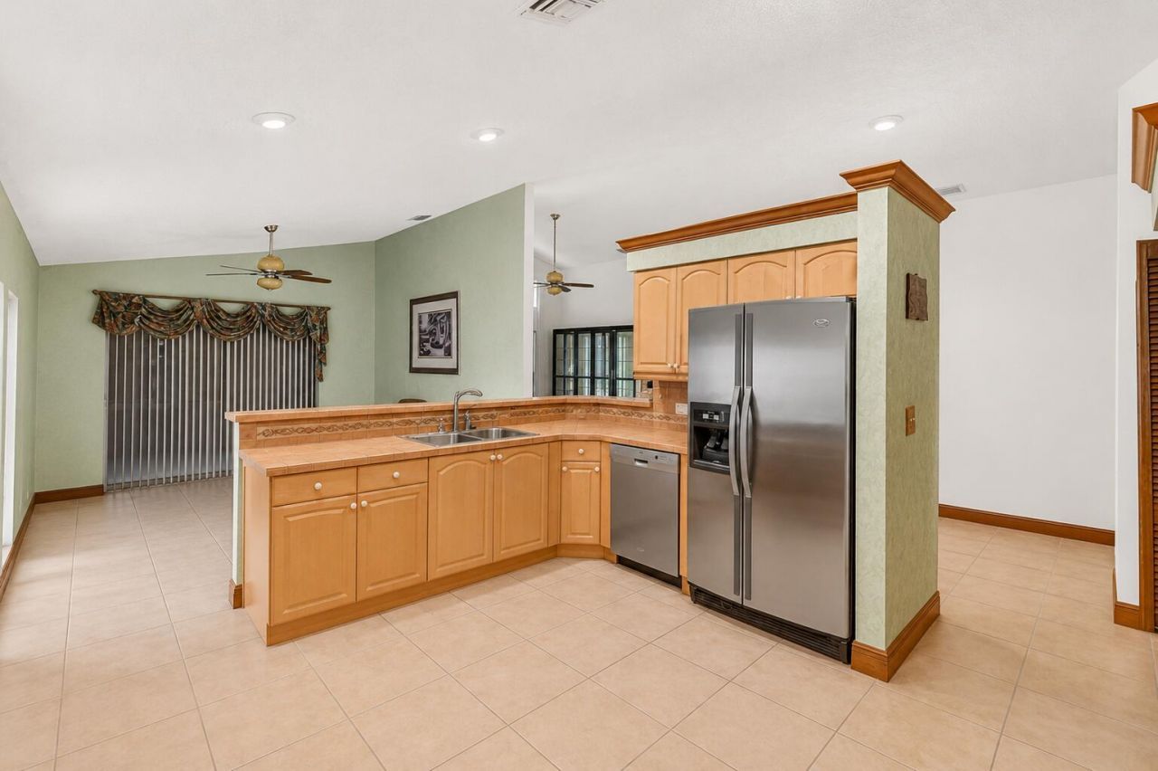 1059 Fairfax Circle W, Boynton Beach, FL 33436 Photo
