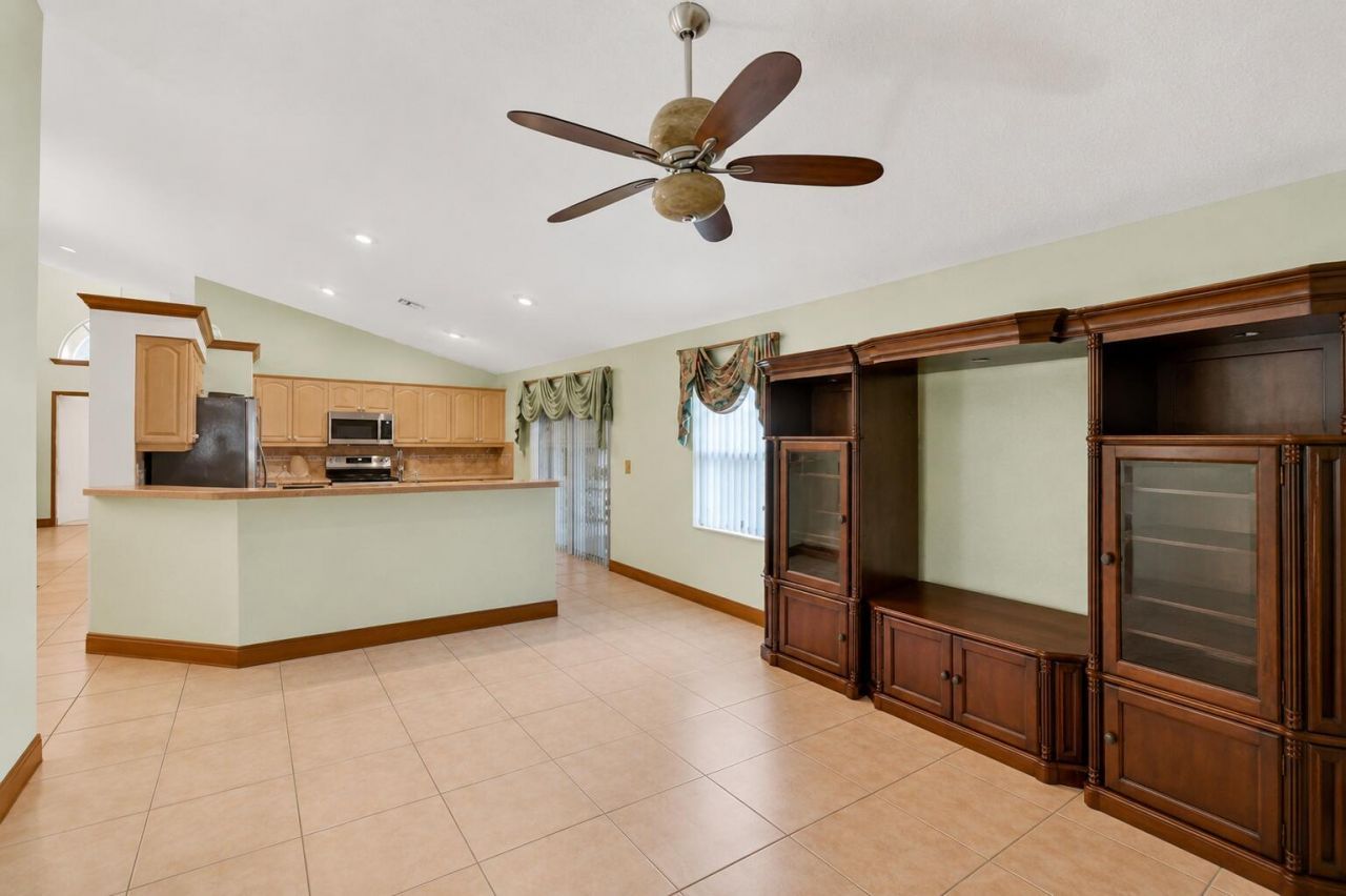 1059 Fairfax Circle W, Boynton Beach, FL 33436 Photo