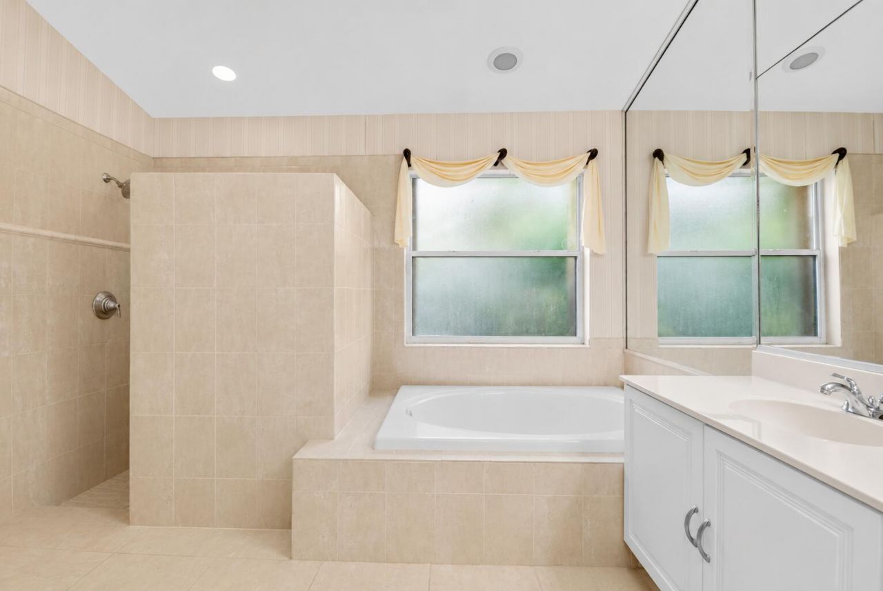 1059 Fairfax Circle W, Boynton Beach, FL 33436 Photo
