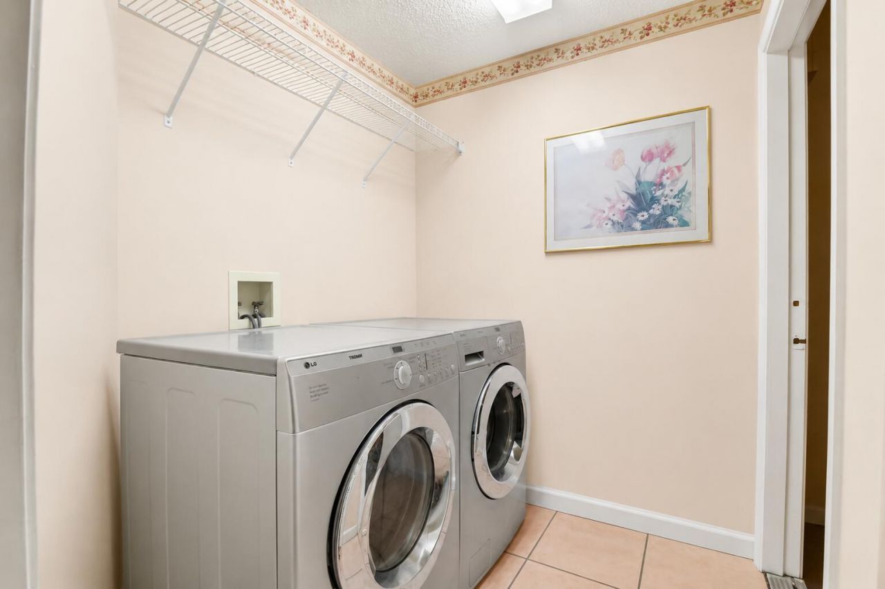 1059 Fairfax Circle W, Boynton Beach, FL 33436 Photo
