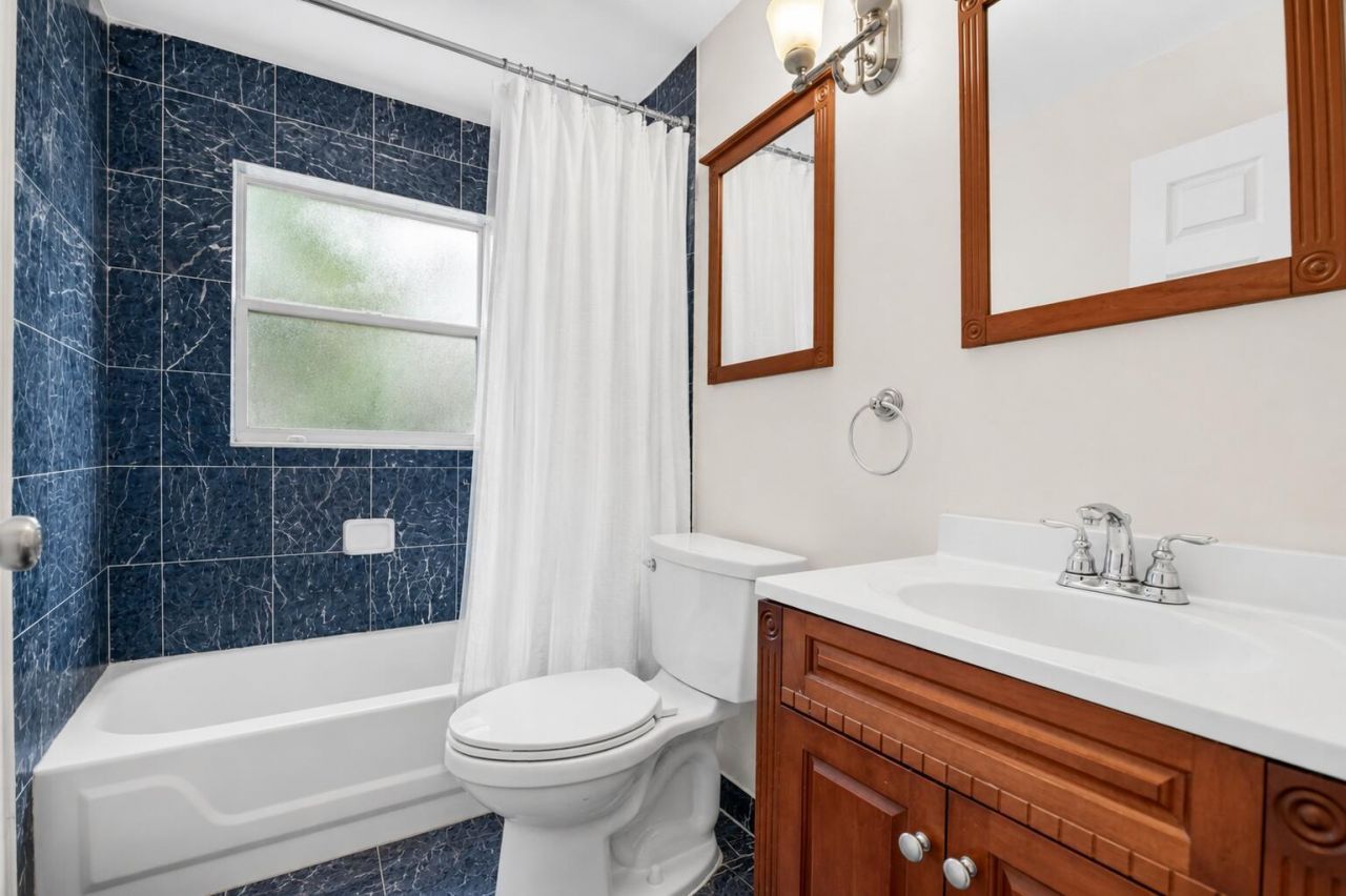 1059 Fairfax Circle W, Boynton Beach, FL 33436 Photo