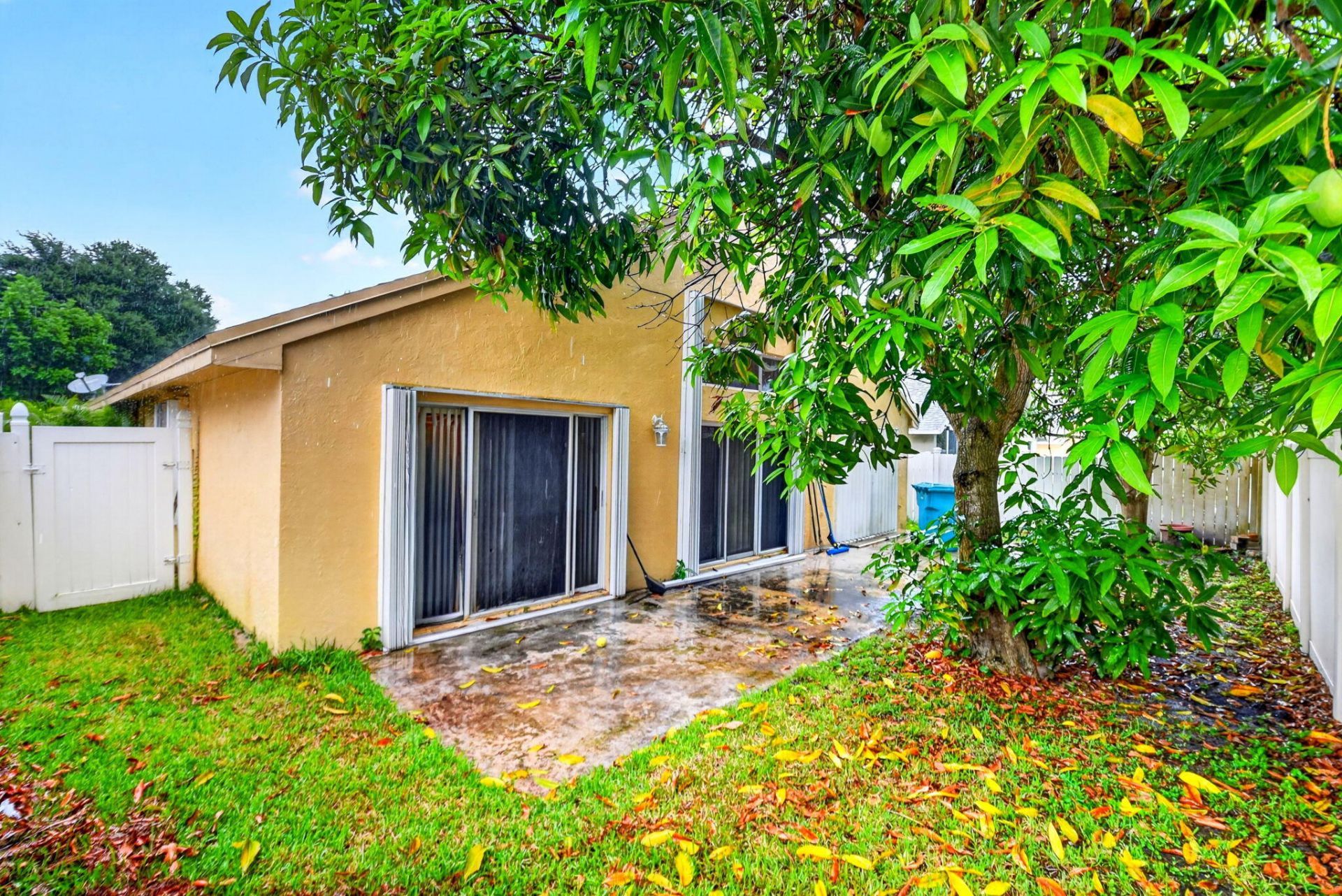 1059 Fairfax Circle W, Boynton Beach, FL 33436 Photo