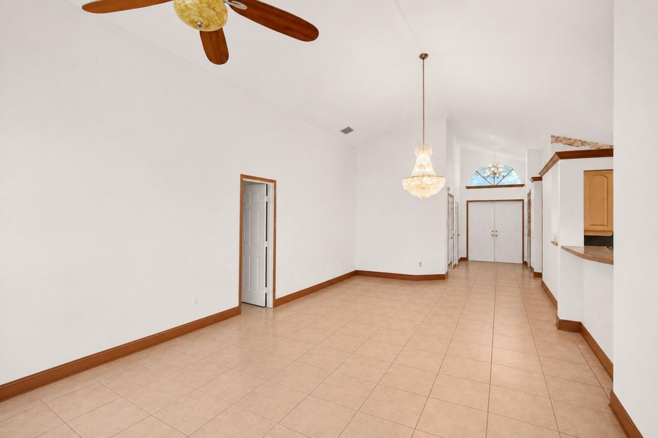 1059 Fairfax Circle W, Boynton Beach, FL 33436 Photo