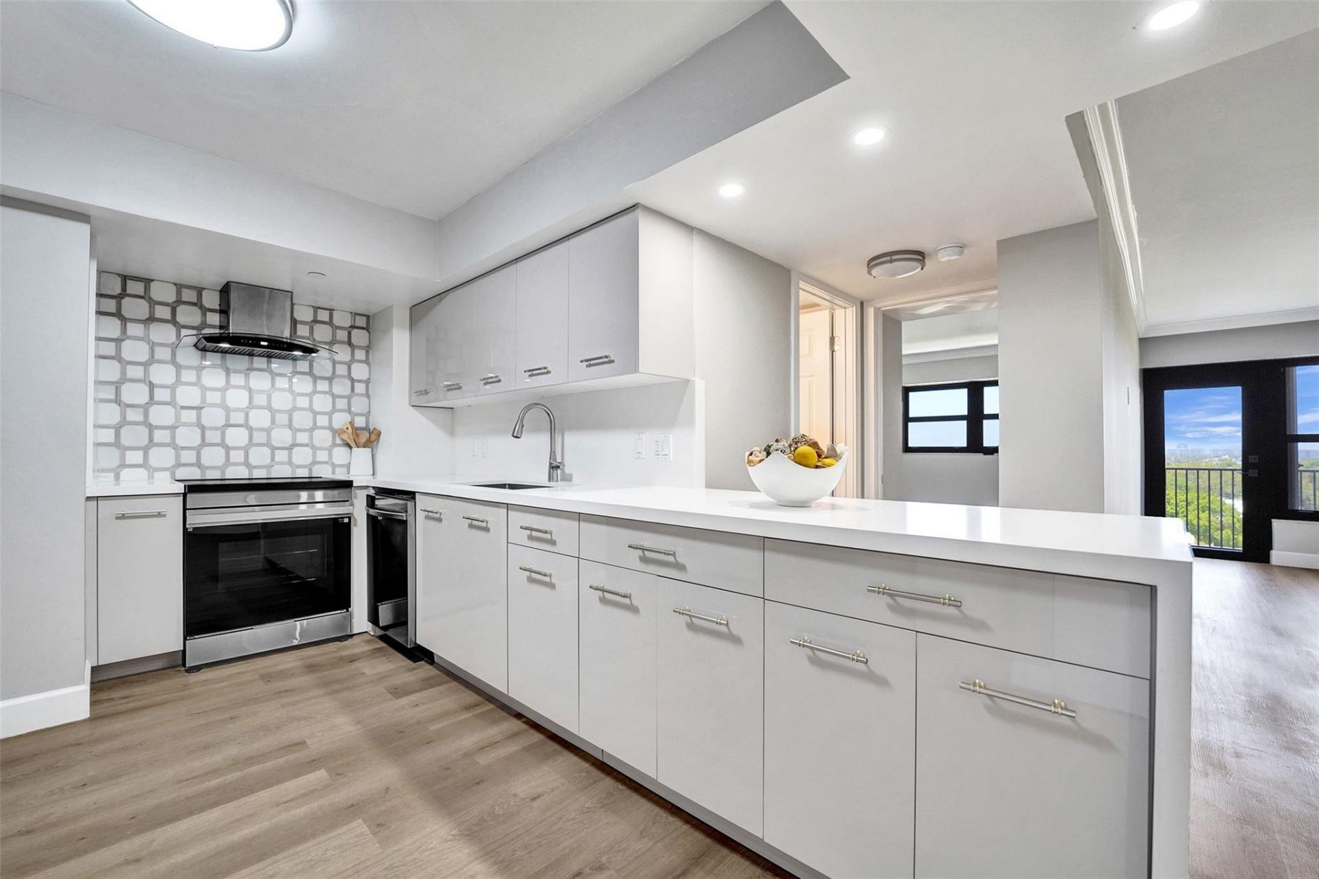 3200 Port Royale Drive N, Unit 905, Fort Lauderdale, FL 33308 Photo