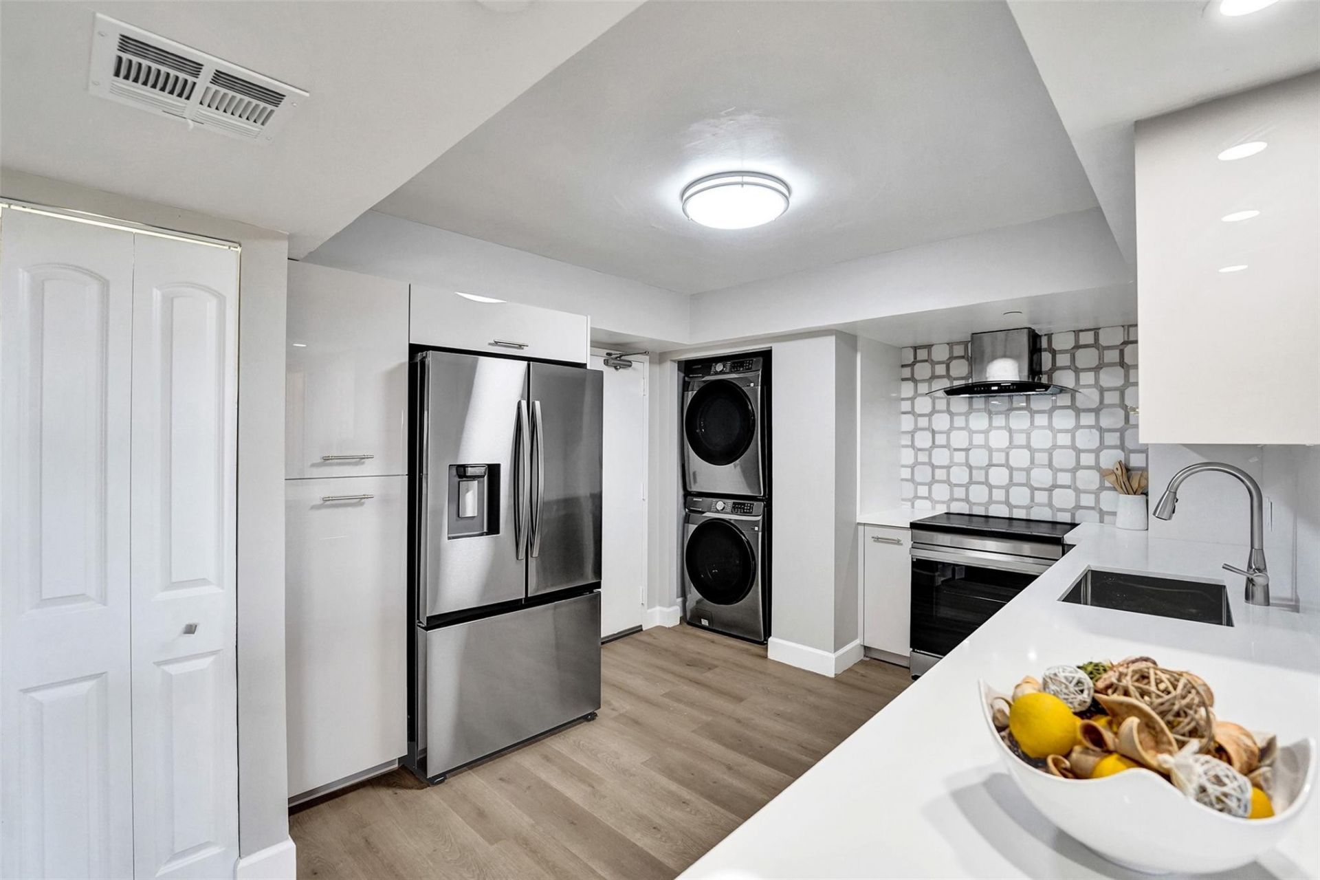 3200 Port Royale Drive N, Unit 905, Fort Lauderdale, FL 33308 Photo