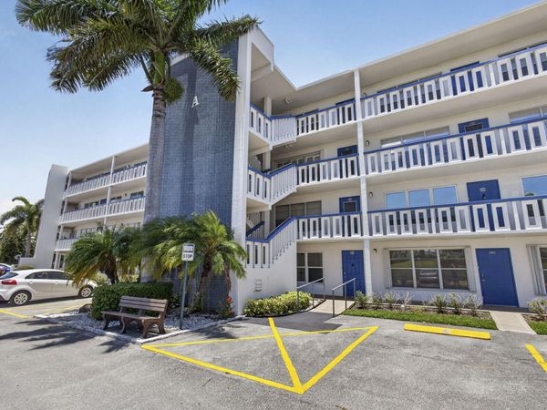 308 Greenbrier A, West Palm Beach, FL 33417