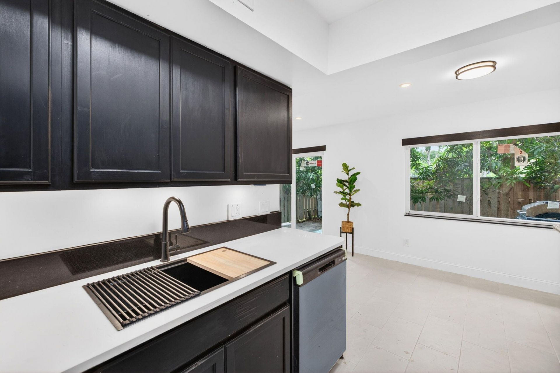 5611 NW 21st Street, Unit 8-a, Lauderhill, FL 33313 Photo