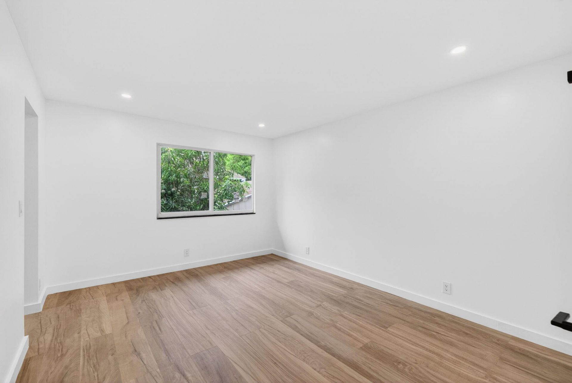 5611 NW 21st Street, Unit 8-a, Lauderhill, FL 33313 Photo