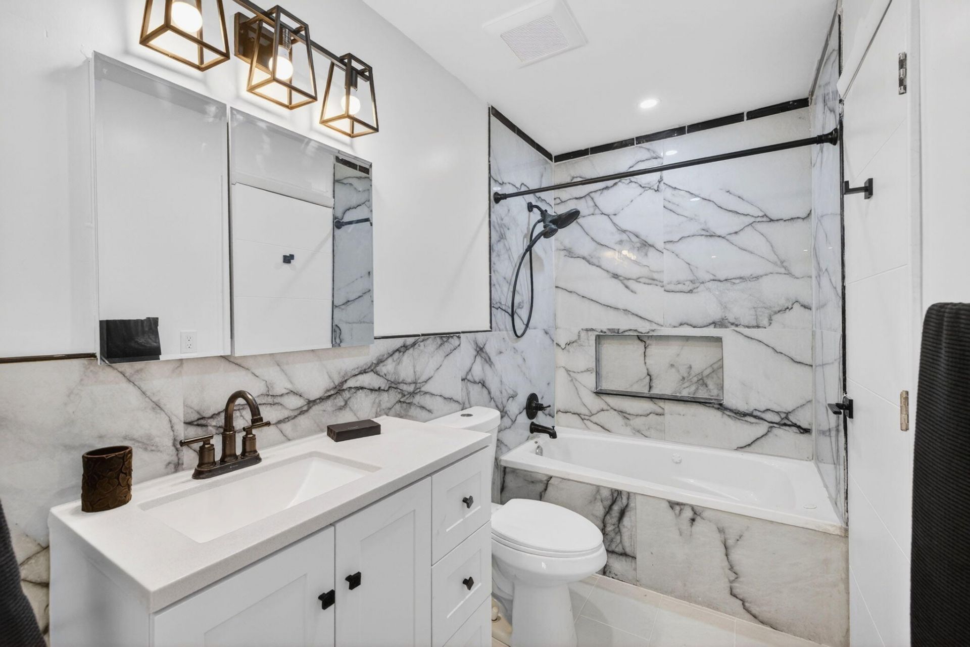 5611 NW 21st Street, Unit 8-a, Lauderhill, FL 33313 Photo