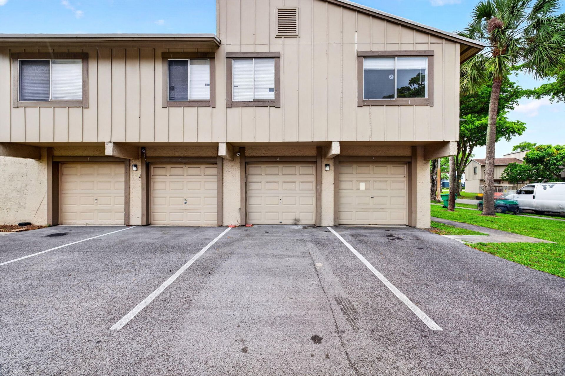 5611 NW 21st Street, Unit 8-a, Lauderhill, FL 33313 Photo
