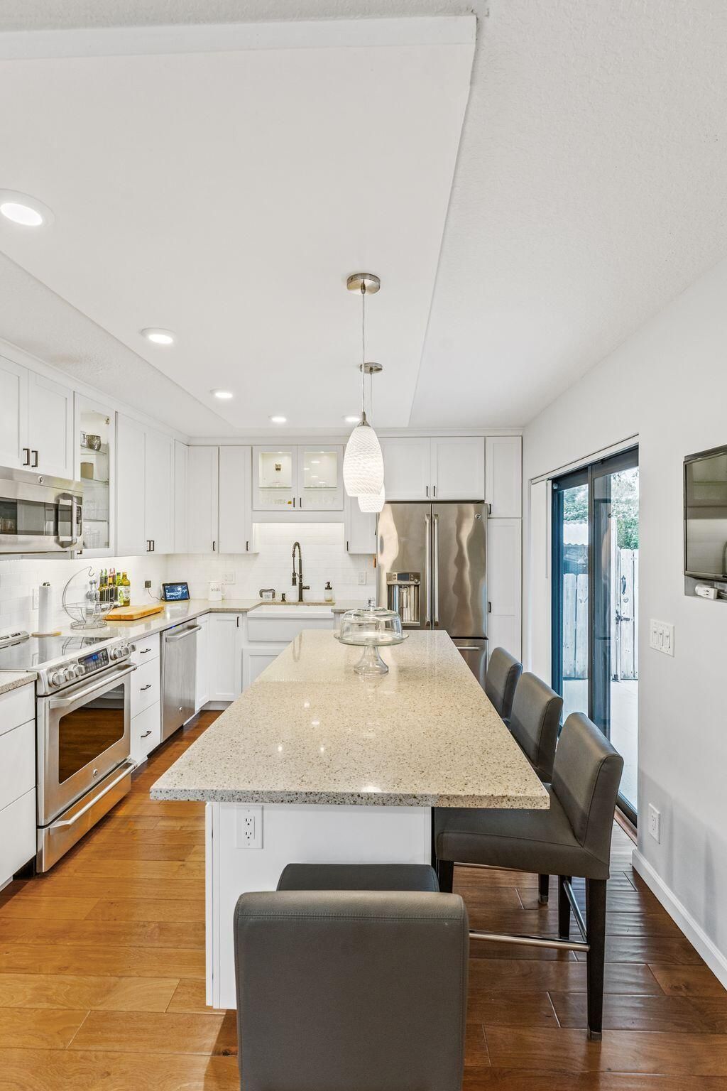730 NW 99th Circle, Plantation, FL 33324 Photo