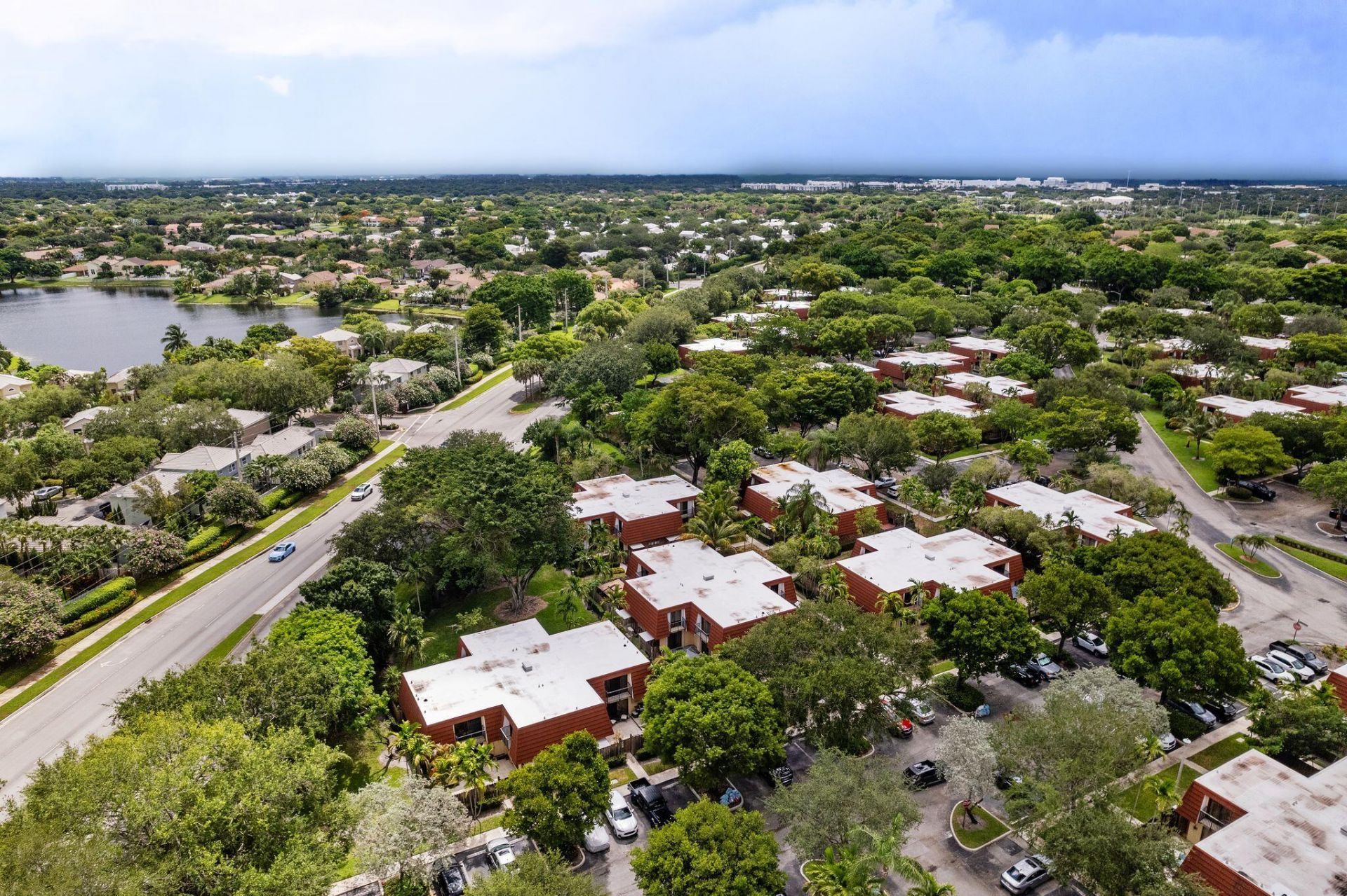 730 NW 99th Circle, Plantation, FL 33324 Photo