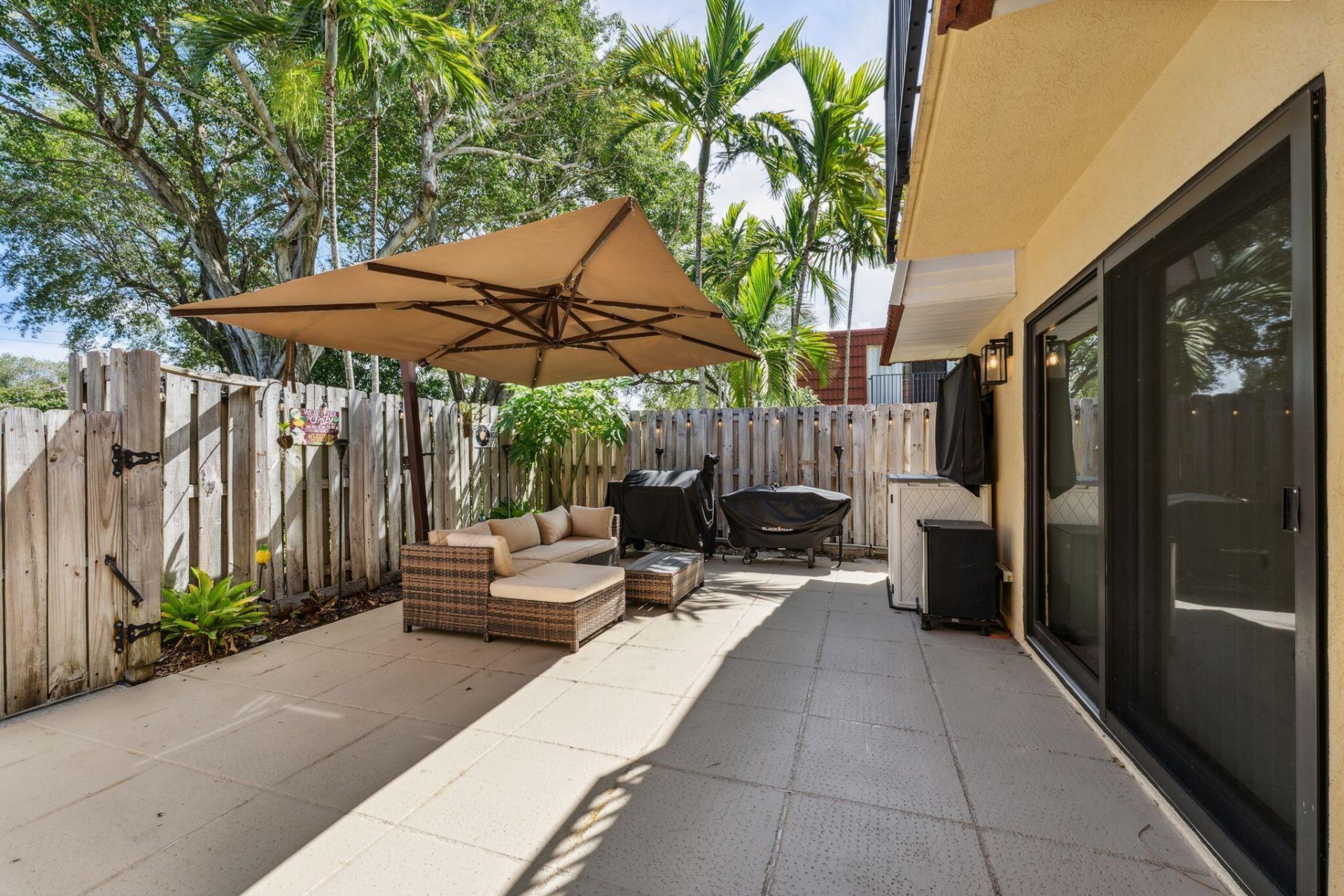 730 NW 99th Circle, Plantation, FL 33324 Photo