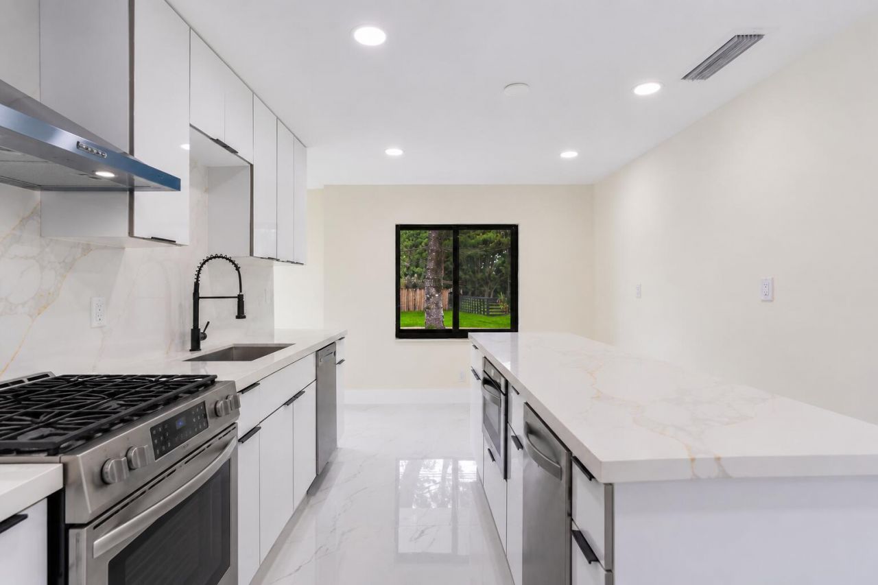 3185 Riddle Road, West Palm Beach, FL 33406 Photo