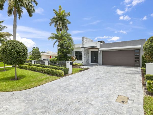 2620 SE 6th Street, Pompano Beach, FL 33062