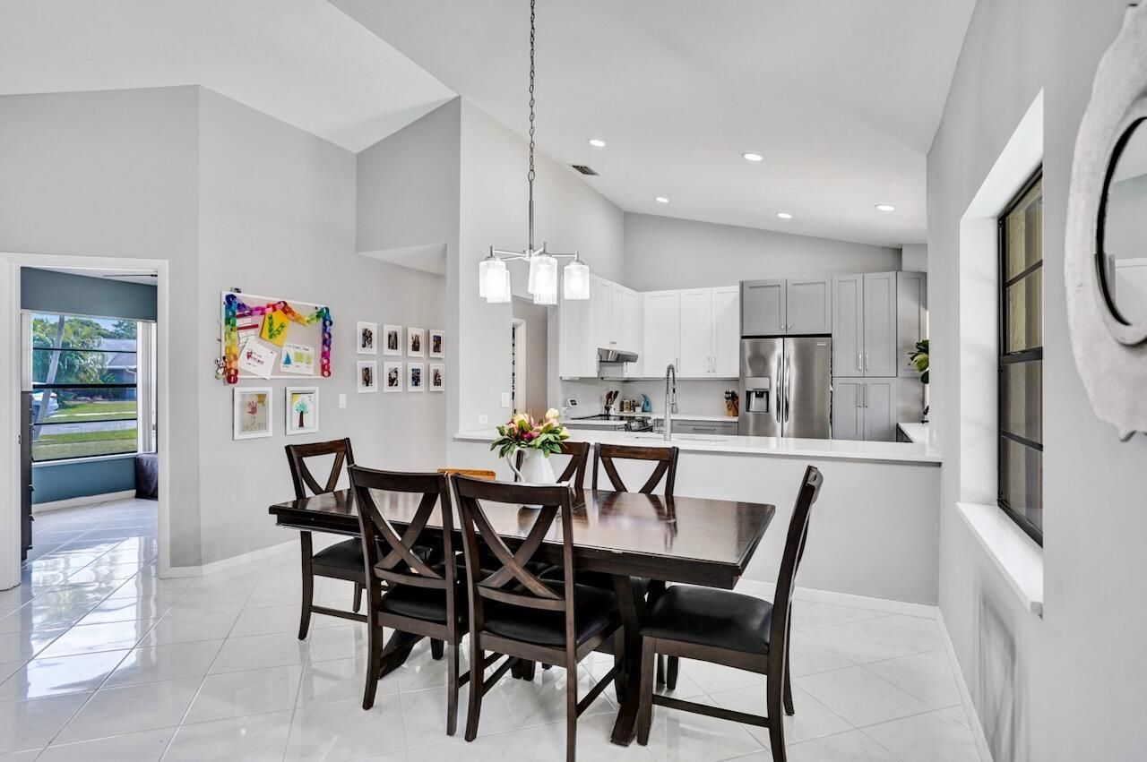 54 Cedar Circle, Boynton Beach, FL 33436 Photo
