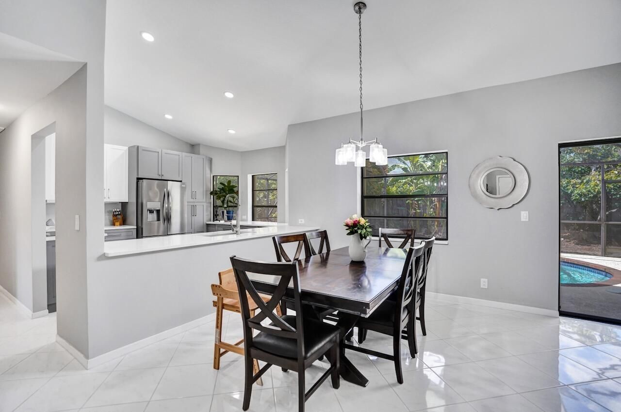 54 Cedar Circle, Boynton Beach, FL 33436 Photo