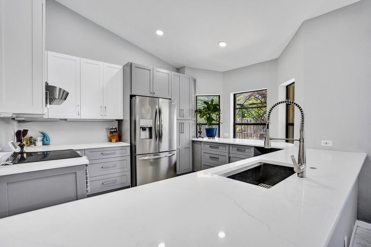 54 Cedar Circle, Boynton Beach, FL 33436 Photo