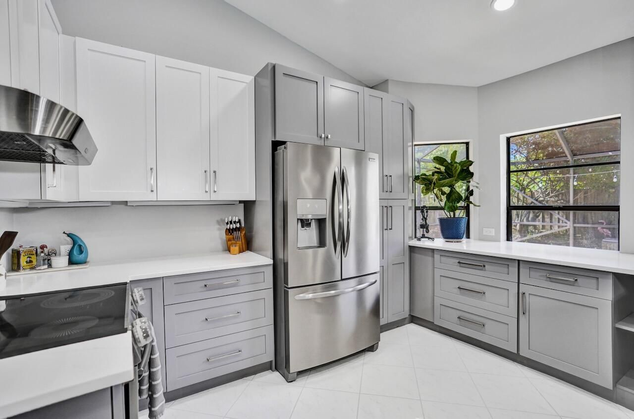 54 Cedar Circle, Boynton Beach, FL 33436 Photo