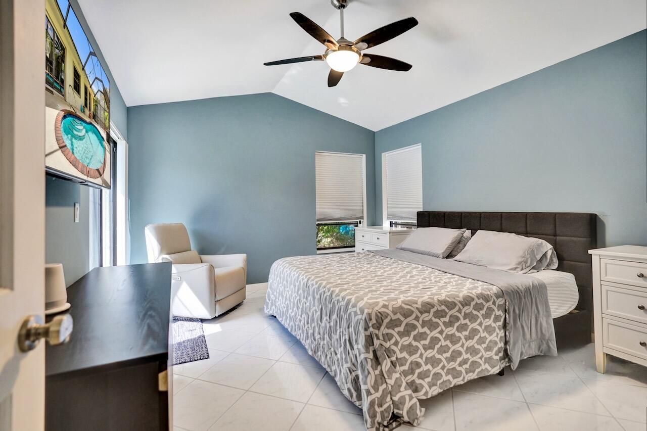 54 Cedar Circle, Boynton Beach, FL 33436 Photo