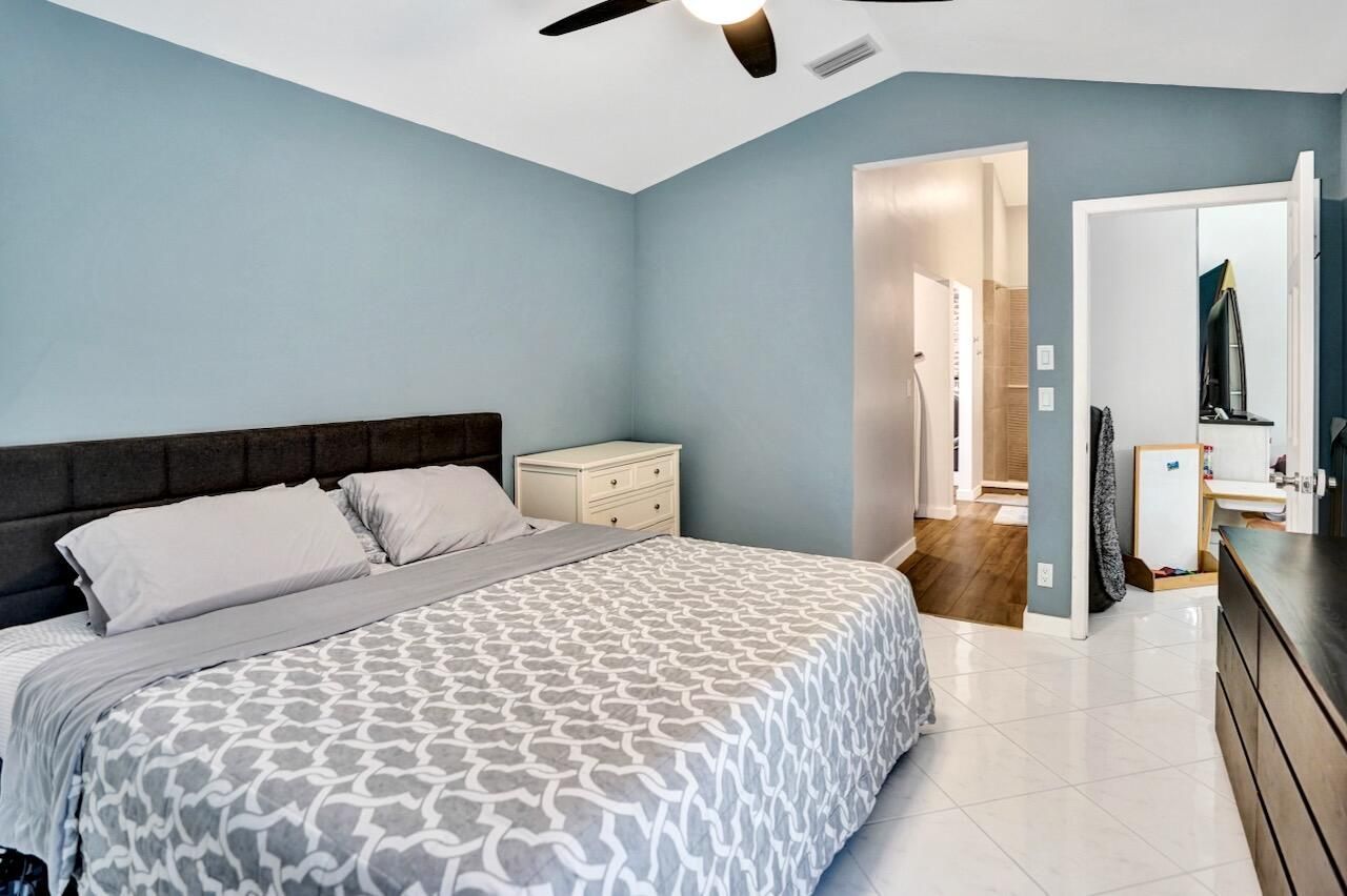 54 Cedar Circle, Boynton Beach, FL 33436 Photo
