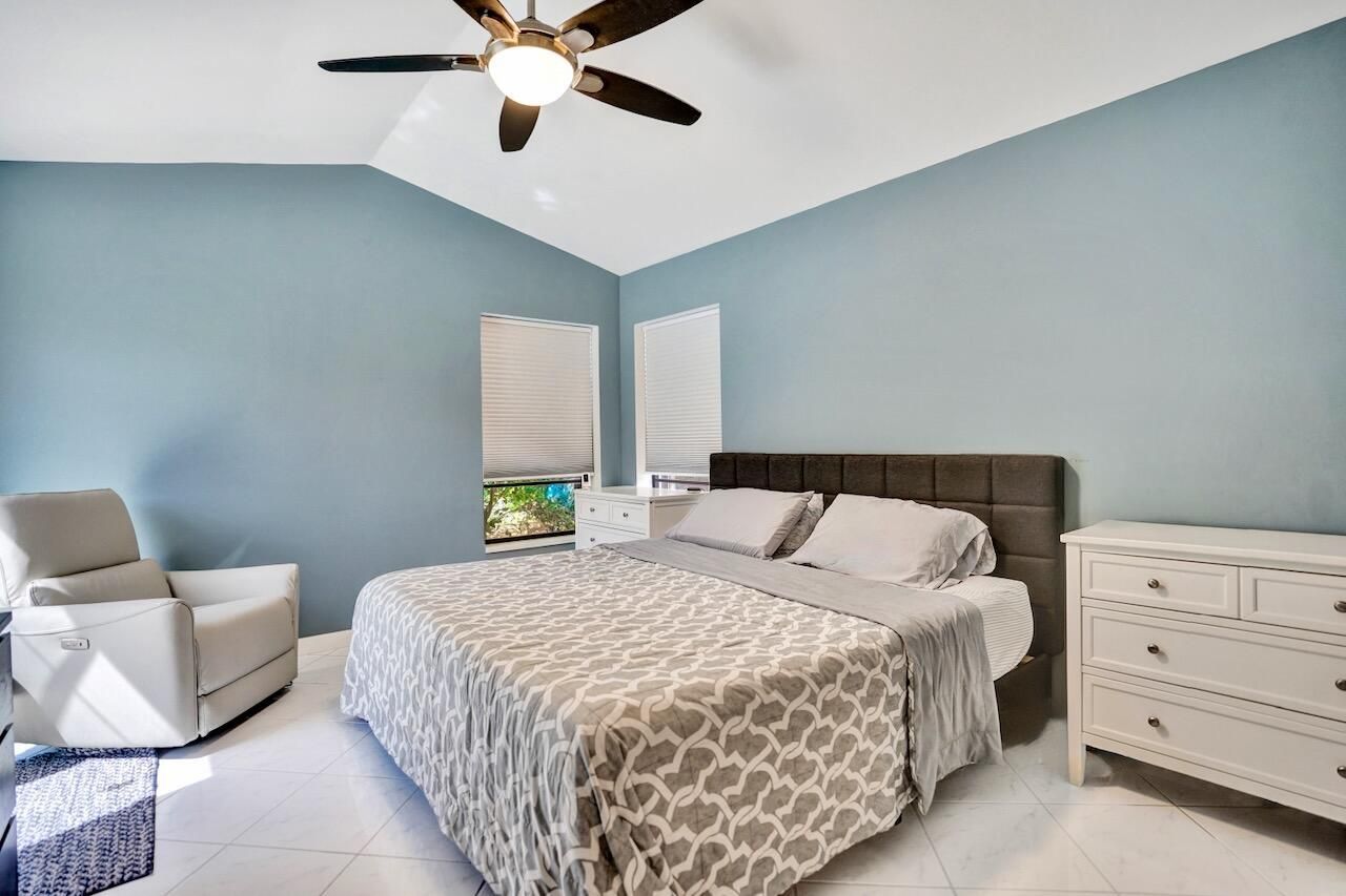 54 Cedar Circle, Boynton Beach, FL 33436 Photo
