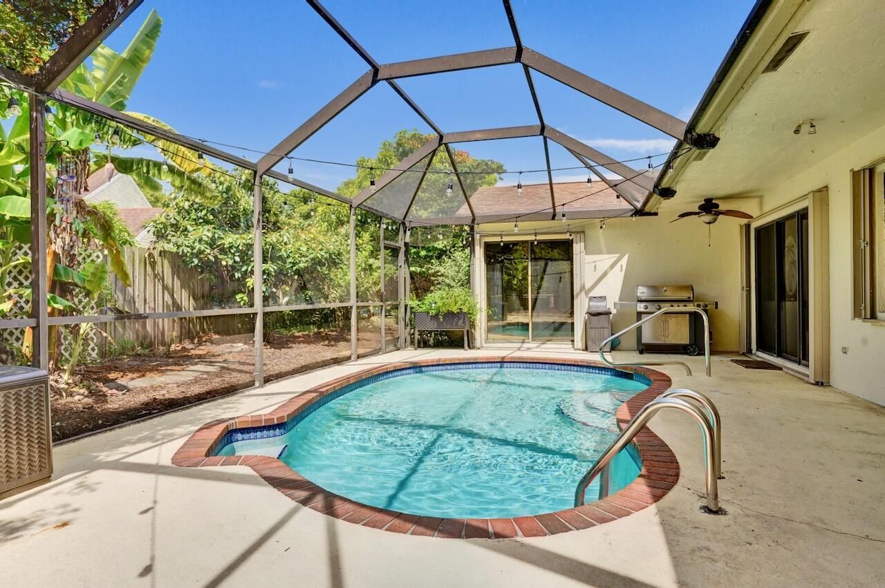 54 Cedar Circle, Boynton Beach, FL 33436 Photo