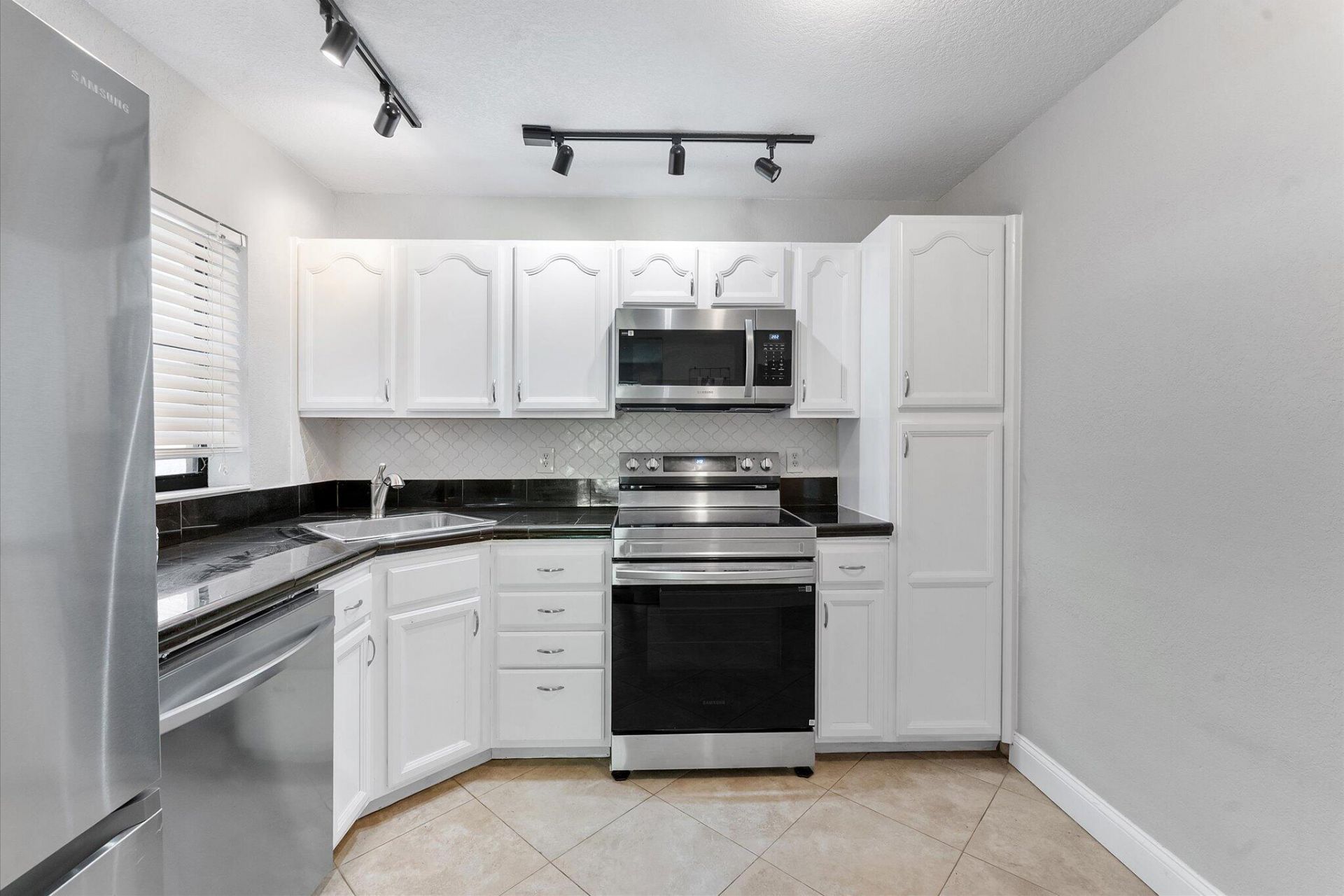3873 NW 35th Street, Unit 1505, Coconut Creek, FL 33066 Photo