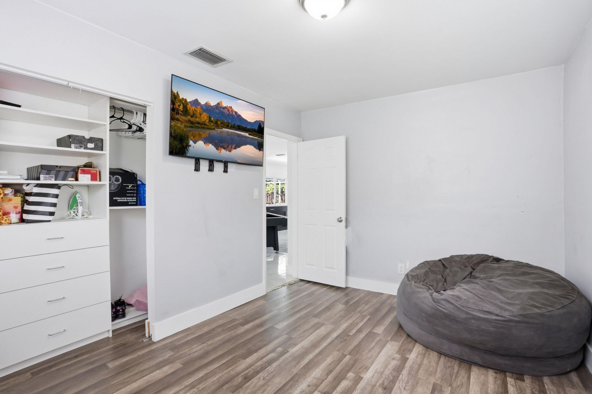 5940 NW 16th Street, Sunrise, FL 33313 Photo