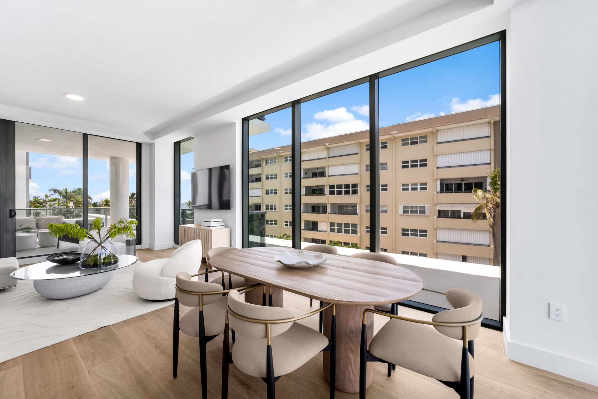 305 Briny Avenue, Unit 301, Pompano Beach, FL 33062 Photo