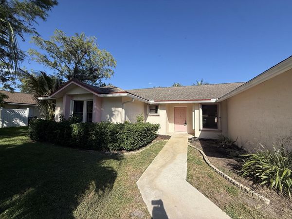14798 Paddock Drive, Wellington, FL 33414