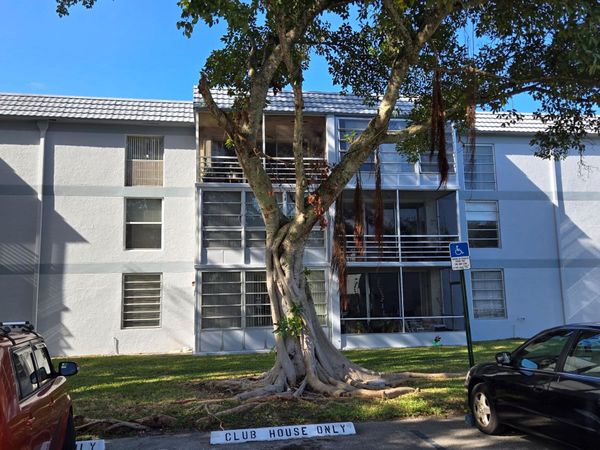 8390 Sands Point Boulevard, Unit F209, Tamarac, FL 33321