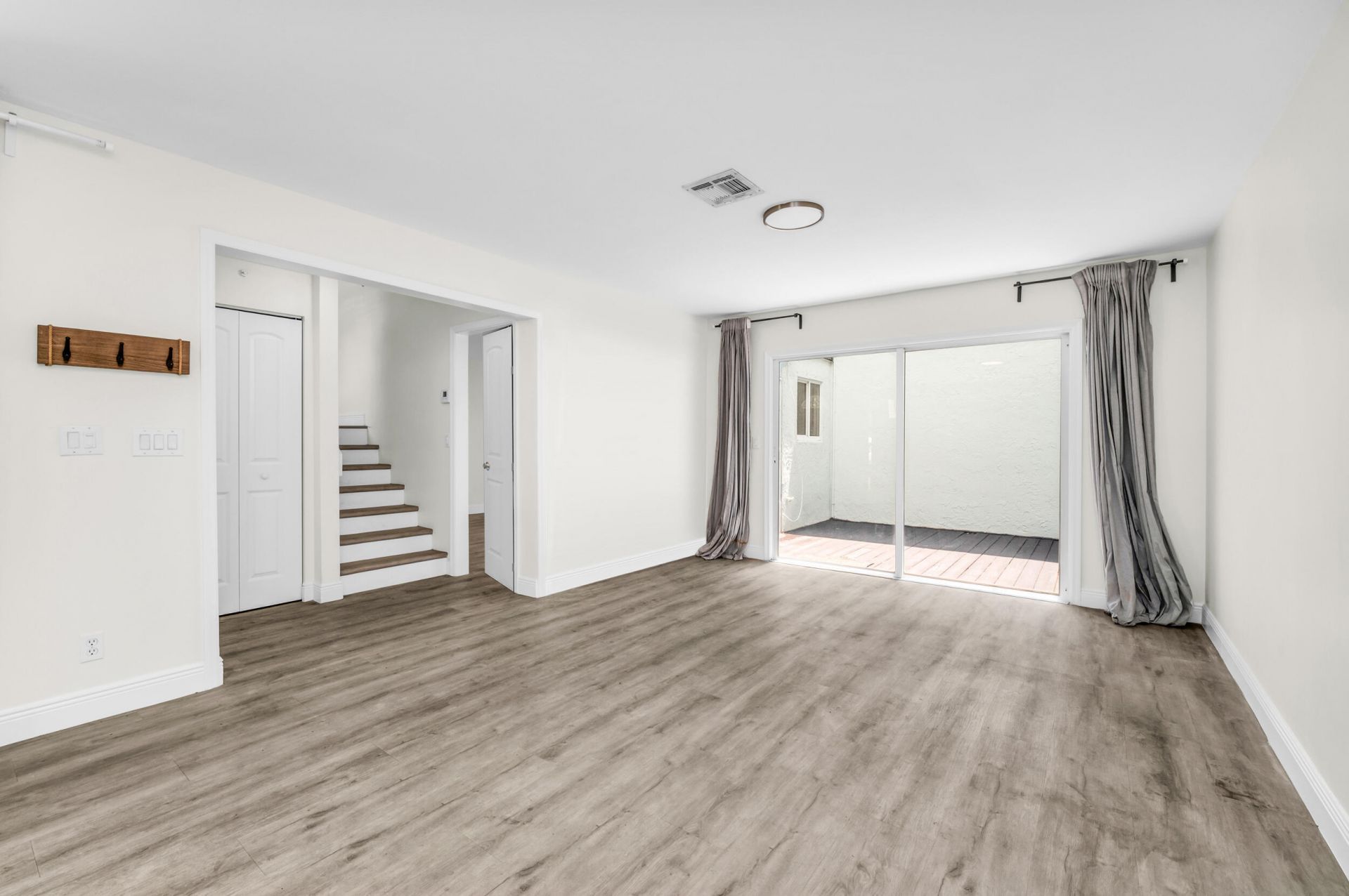 22300 Pineapple Walk Drive, Boca Raton, FL 33433 Photo