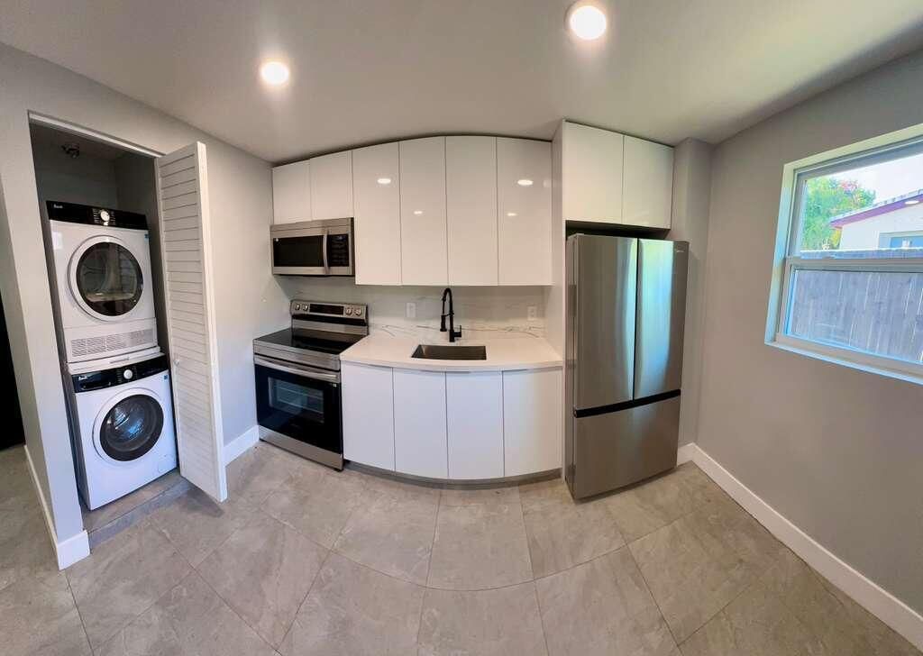 2865 NE 13th Avenue, Pompano Beach, FL 33064 Photo