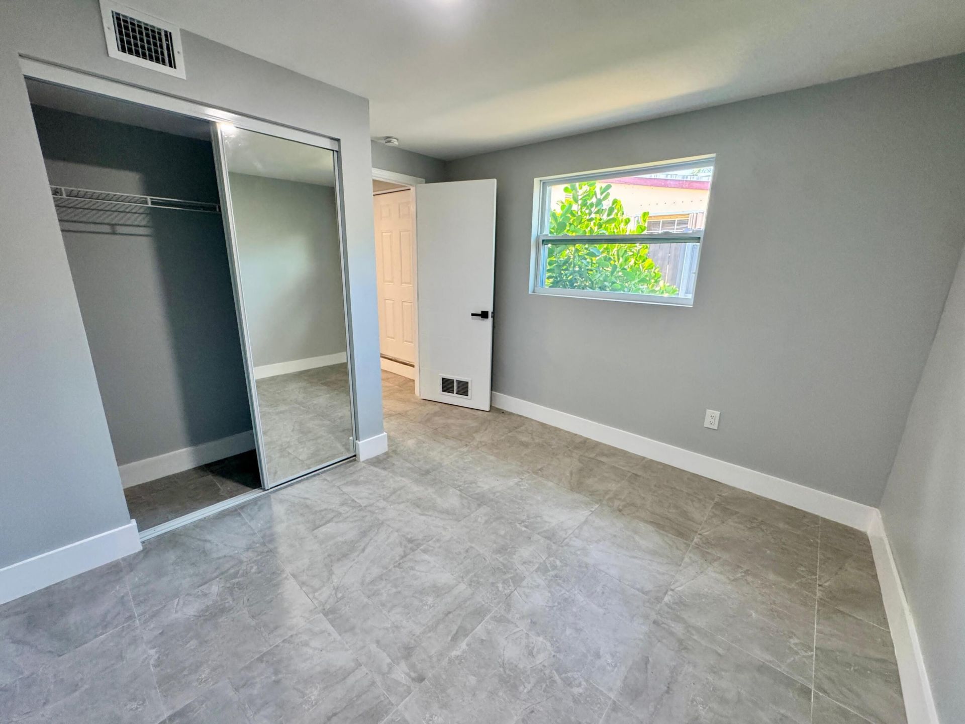 2865 NE 13th Avenue, Pompano Beach, FL 33064 Photo