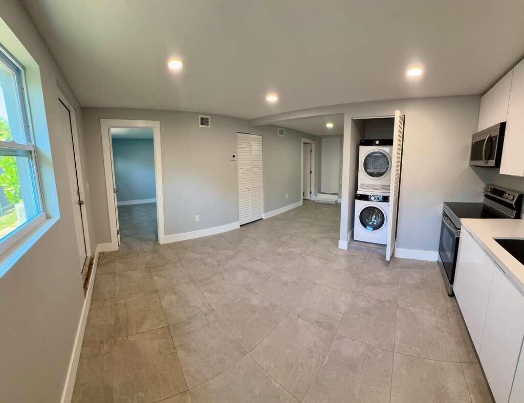 2865 NE 13th Avenue, Pompano Beach, FL 33064 Photo