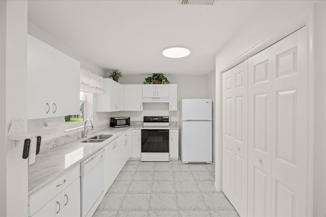 6712 Campanilla, Fort Pierce, FL 34951 Photo