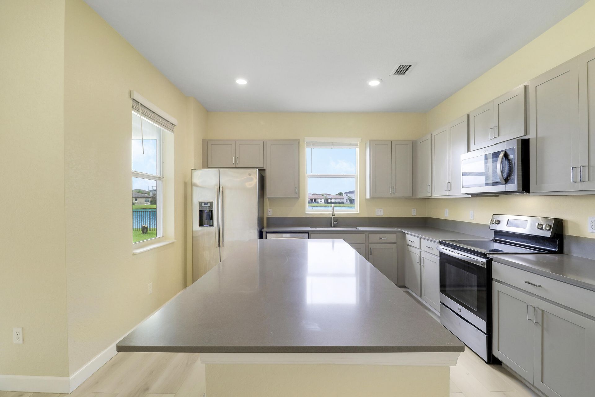 8292 NW Greenbank Circle, Port Saint Lucie, FL 34987 Photo