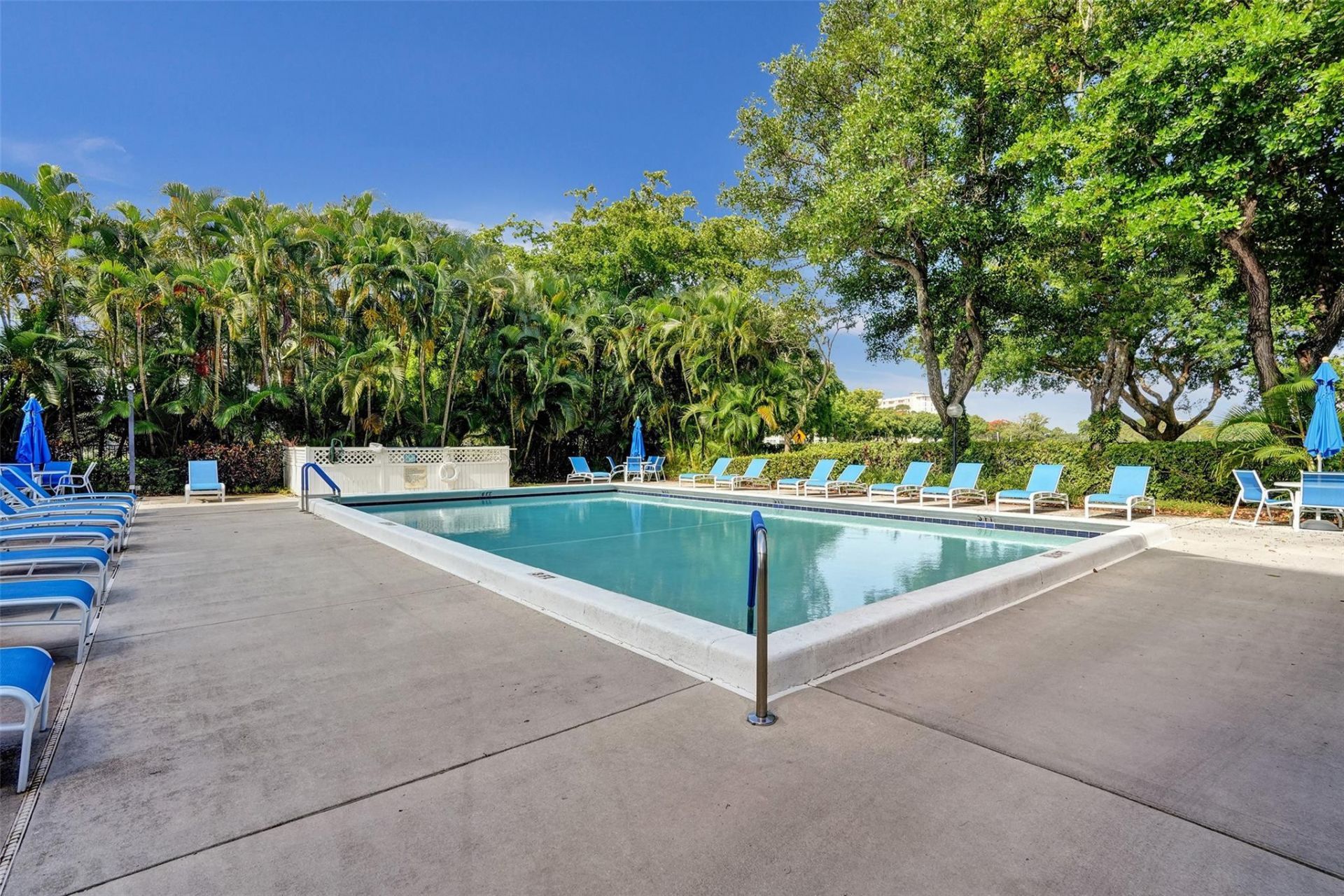 2900 N Course Drive, Unit 602, Pompano Beach, FL 33069 Photo