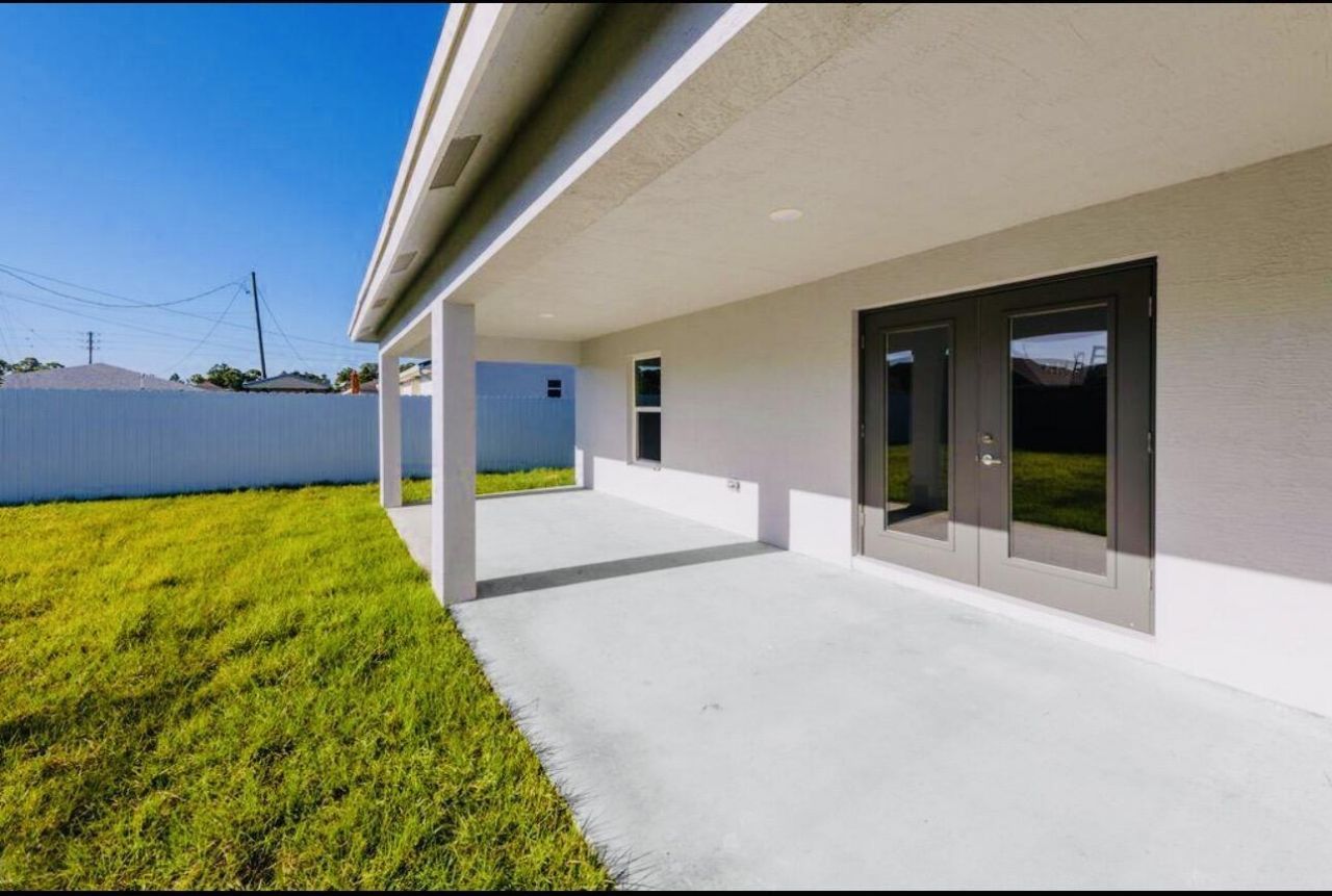 2372 SW Import Drive, Unit 2372, Port Saint Lucie, FL 34953 Photo
