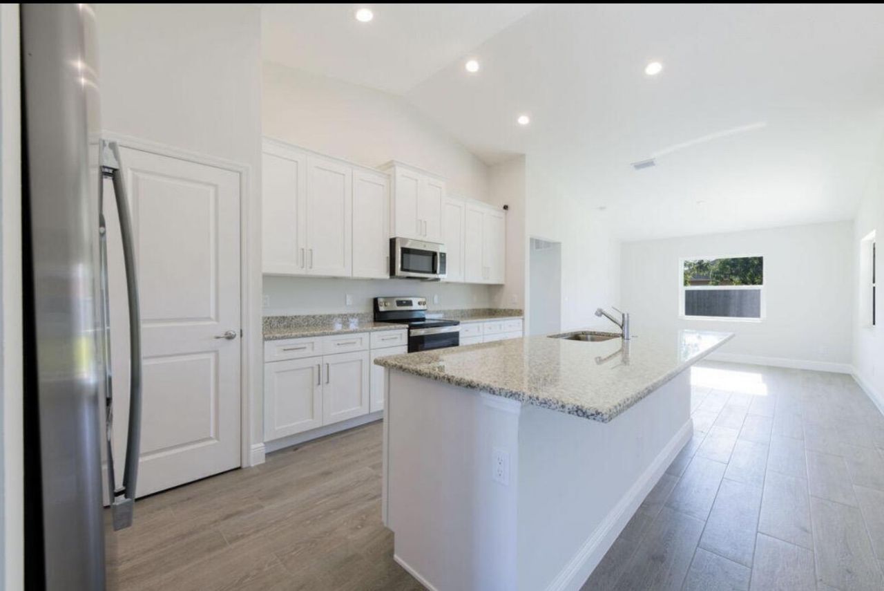 2372 SW Import Drive, Unit 2372, Port Saint Lucie, FL 34953 Photo