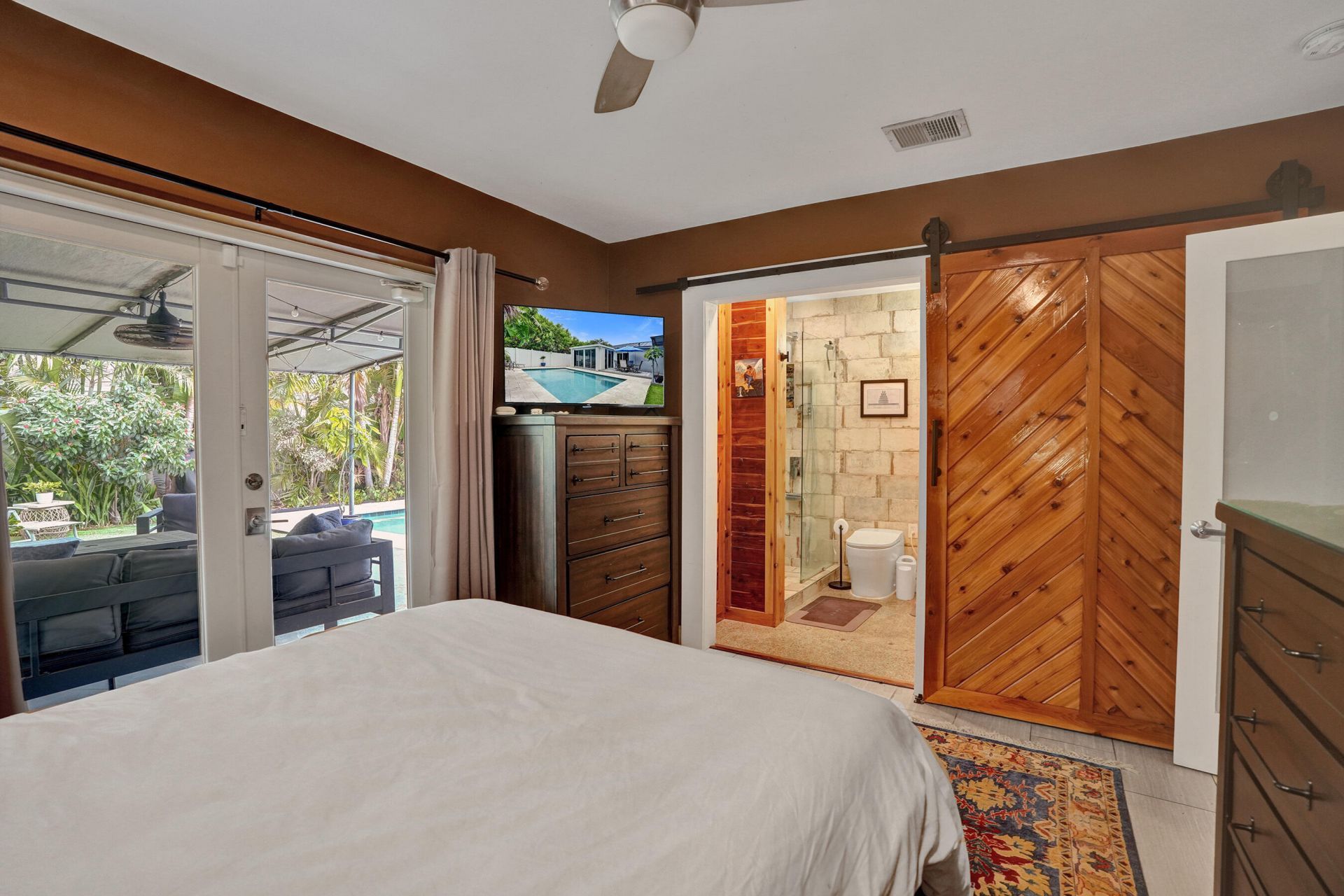 4641 NE 6th Avenue, Oakland Park, FL 33334 Photo