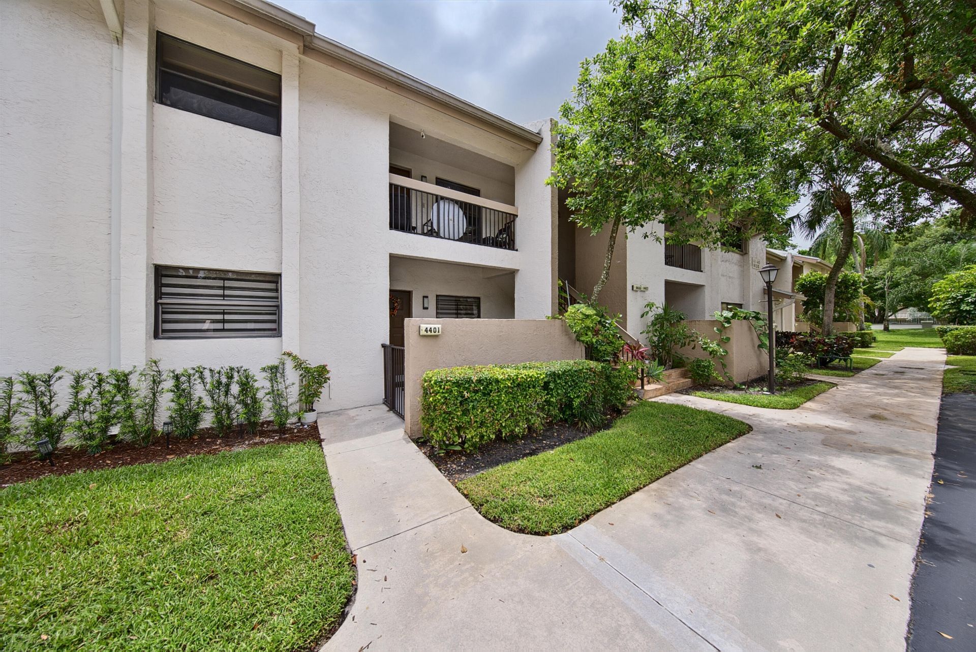 4413 NW 22nd Road, Unit 404, Coconut Creek, FL 33066 Photo