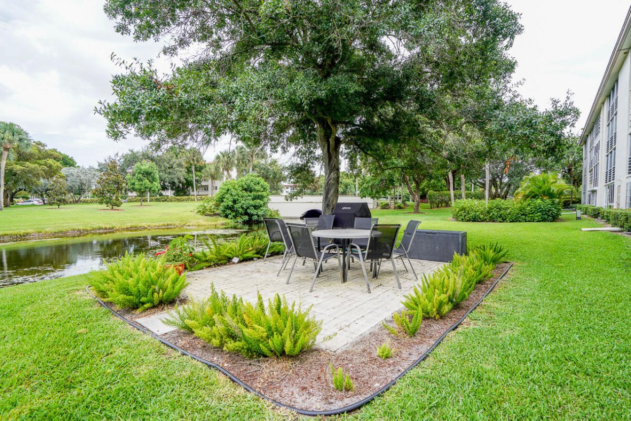 4401 Martinique Court, Unit D2, Coconut Creek, FL 33066 Photo