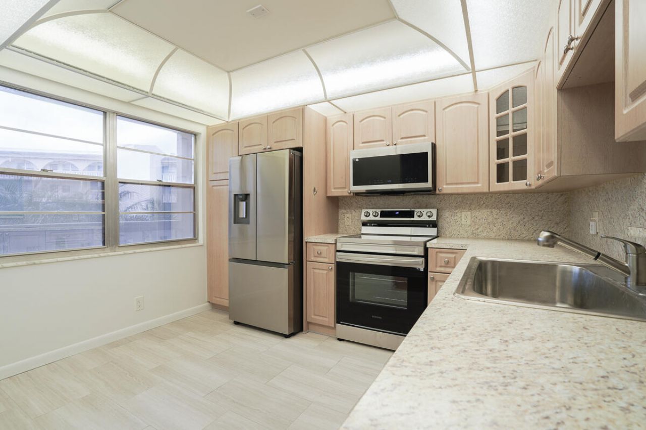 4401 Martinique Court, Unit D2, Coconut Creek, FL 33066 Photo