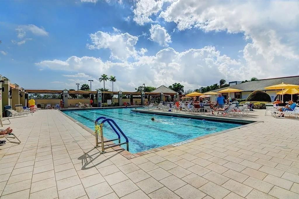 4401 Martinique Court, Unit D2, Coconut Creek, FL 33066 Photo