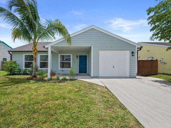 5082 Dalewood Lane, Lake Worth, FL 33467