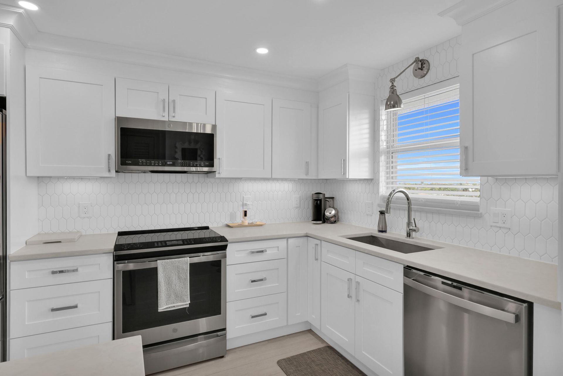 3114 S Ocean Boulevard, Unit 705, Highland Beach, FL 33487 Photo