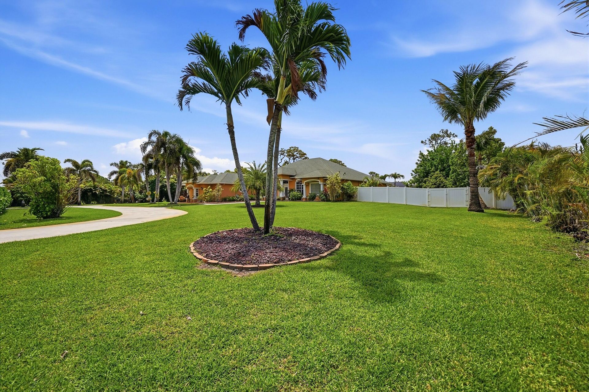 14310 N 85th Rd Road N, The Acreage, FL 33470 Photo