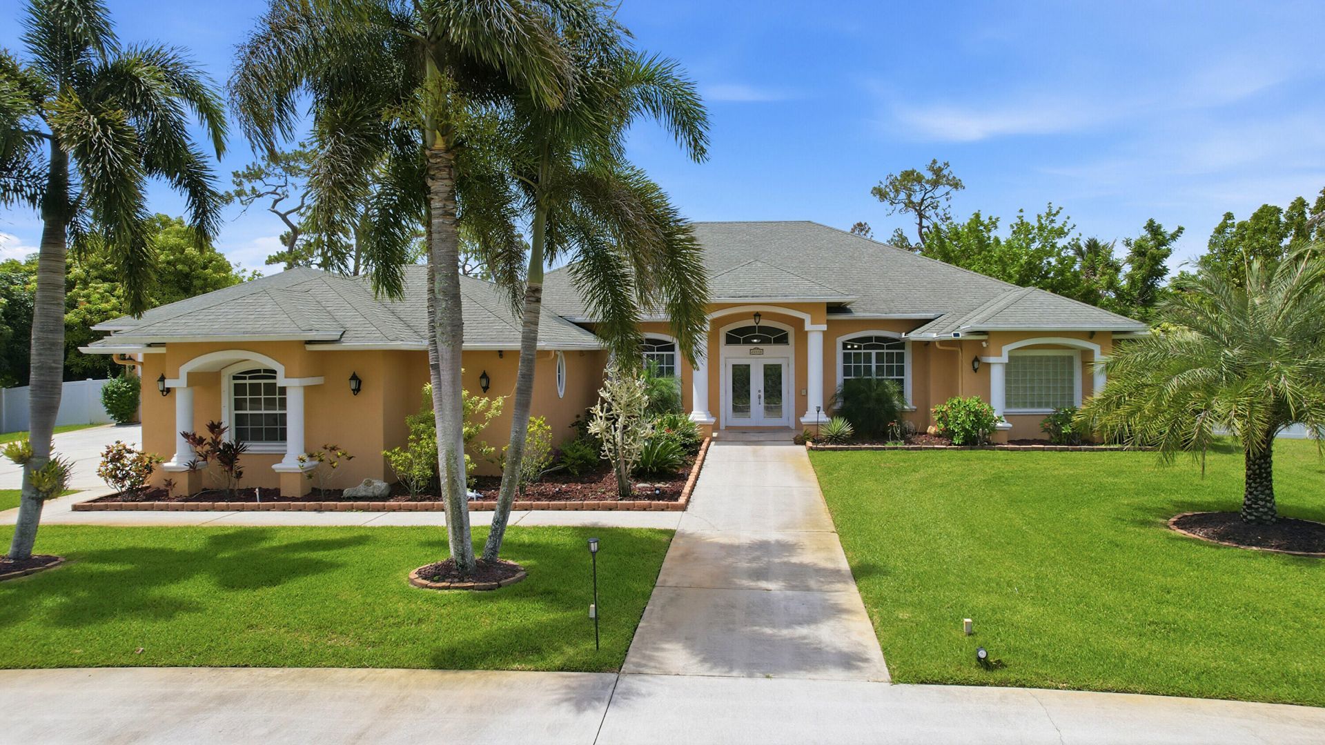 14310 N 85th Rd Road N, The Acreage, FL 33470 Photo